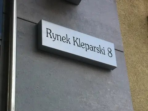 Tablica adresowa Rynek Kleparski 8